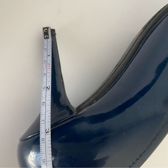 Prada Pointed toe Patent Leather Stiletto Heels Pumps with Bow - Picture 14 of 14